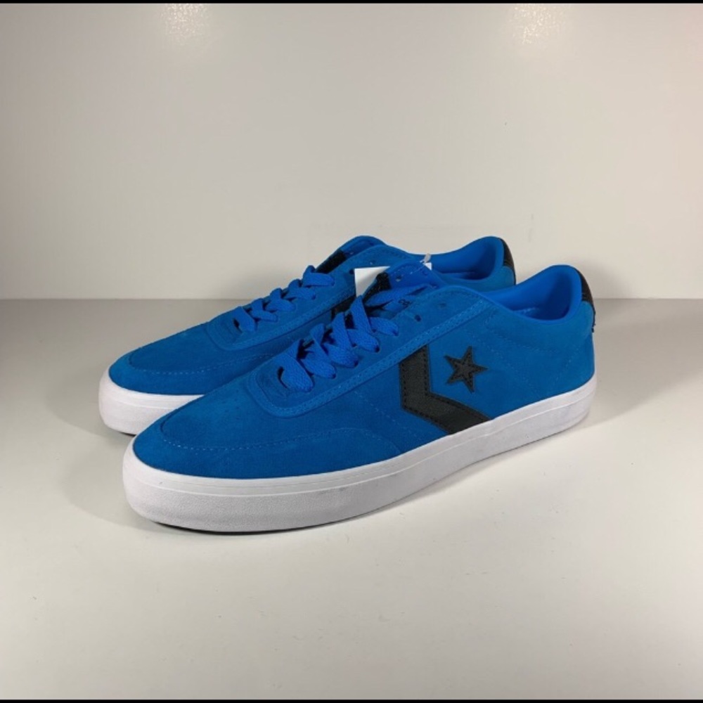 Brand new men’s blue OX Converses!!